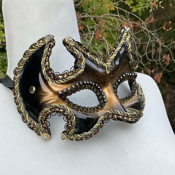 Artisan made gold bronze metallic mask with stones gems bling rope detail unisex - Picture 5 of 7